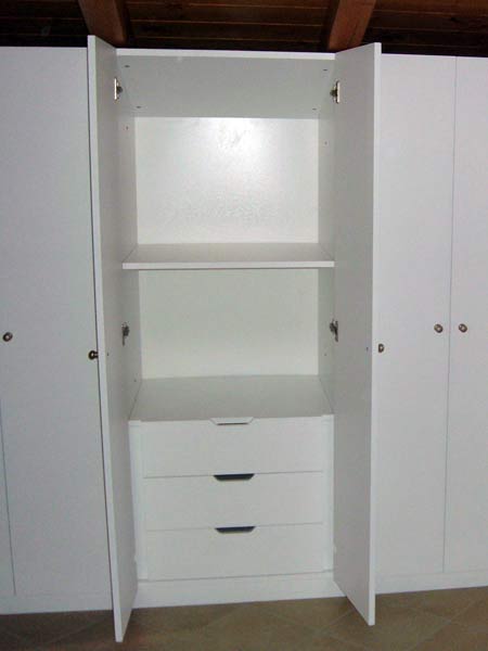 produzione-mobili-in-legno-su-misura produzione-mobili-in-legno-su-misura