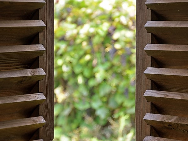 produzione-su-misura-di-oscuranti-resistenti-in-legno-mantova produzione-su-misura-di-oscuranti-resistenti-in-legno-mantova